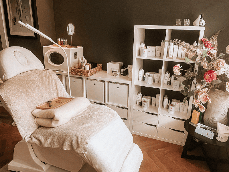 Luna-Holistic-Salon