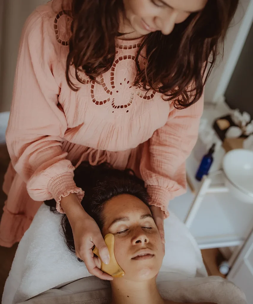 anti aging gezichtsbehandeling en zomer gezichtsbehandeling Luna Holistic Eindhoven